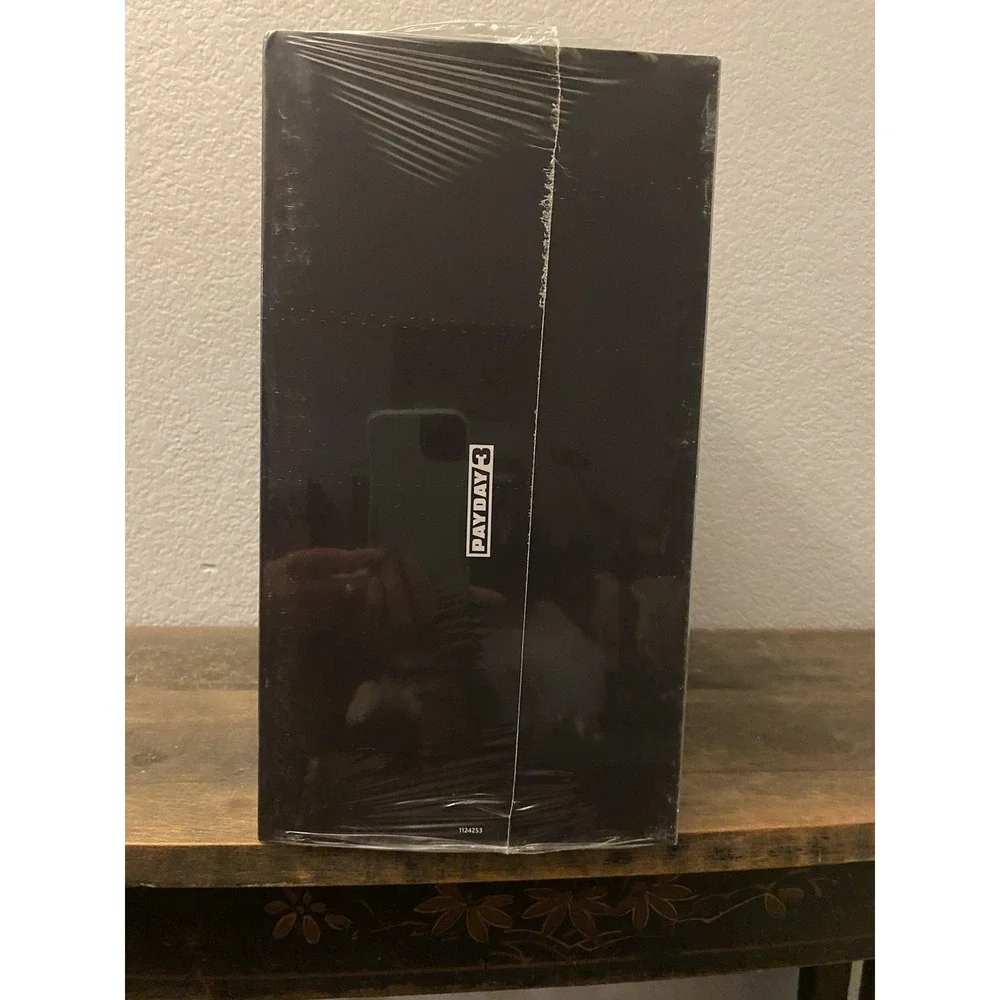 Pay Day 3 Collector's‎ Edition  Xbox Series X New Still Sealed Rare Gold Mask